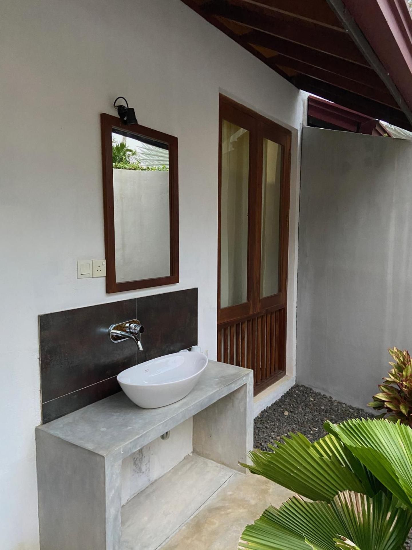 Deluxe Bungalow with Garden View