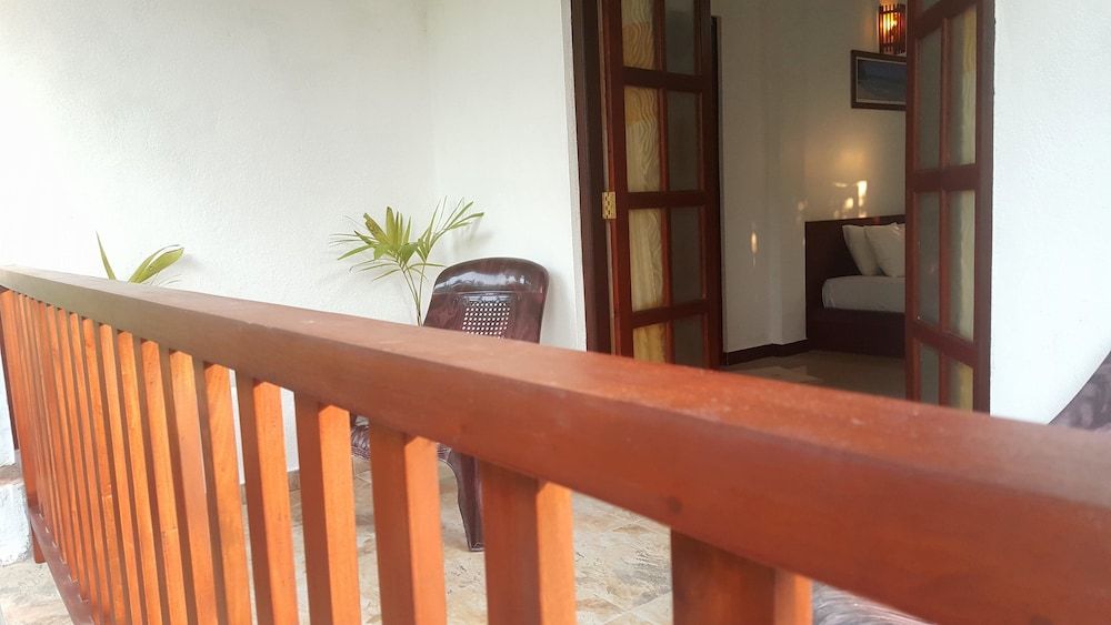 Villa Happy Home Deluxe Double Room, 1 King Bed, Balcony, Garden Area 7