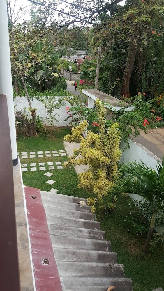 Villa Happy Home Deluxe Double Room, 1 King Bed, Balcony, Garden Area 13