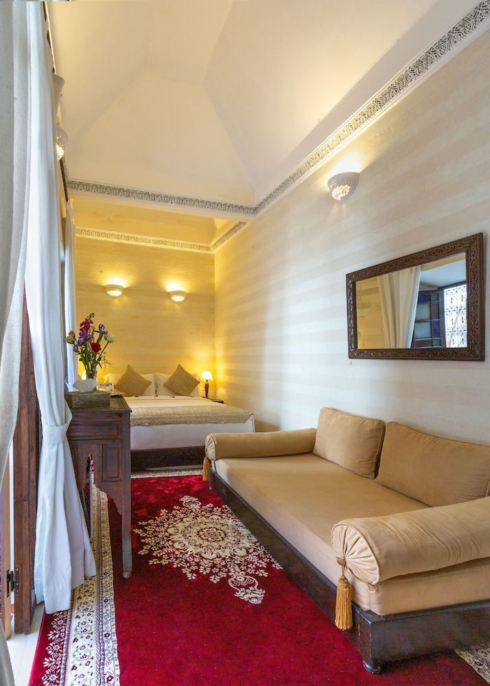 Riad Al Jana Superior Double Room 8