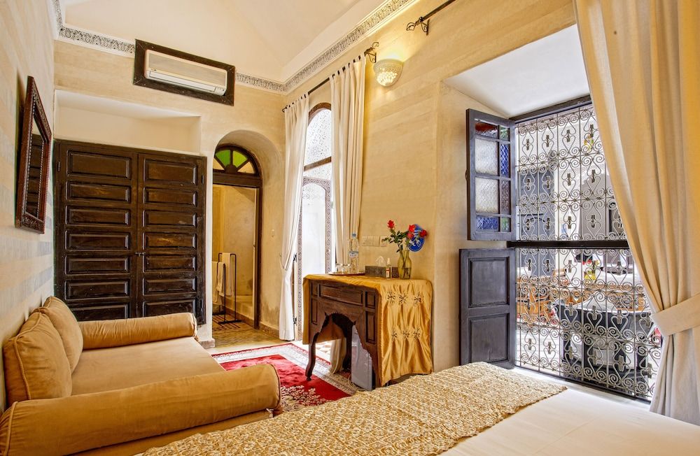 Riad Al Jana Superior Double Room 6