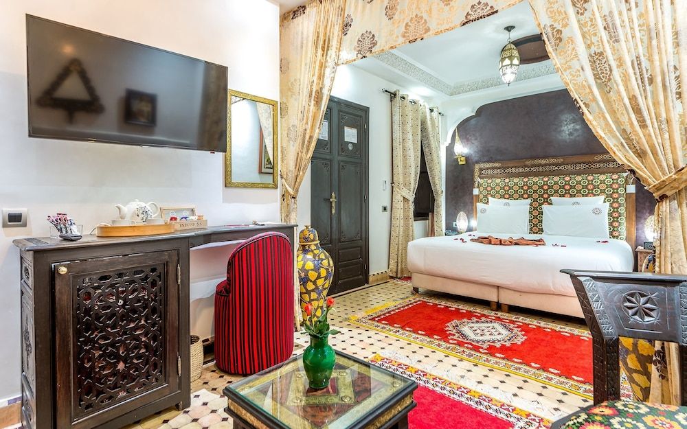 Hotel & Ryad Art Place Marrakech Deluxe Double Room 4