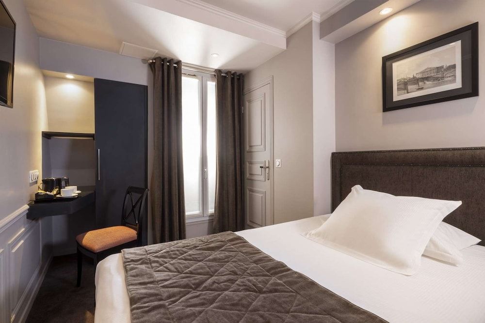 undefined Hotel Pavillon Monceau 5