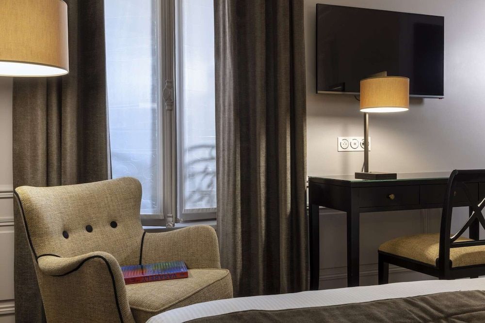 Hotel Pavillon Monceau Executive Double Room 3