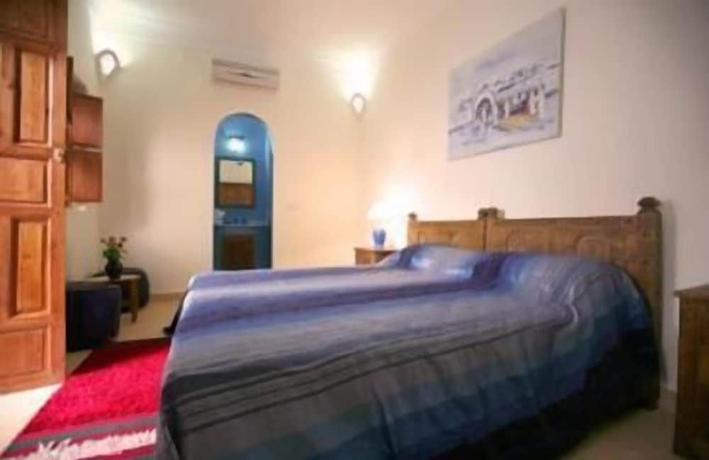 undefined Riad Morgane