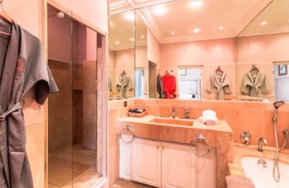 Riad Hasna Espi & SPA Deluxe Suite, 1 King Bed, Private Bathroom 13