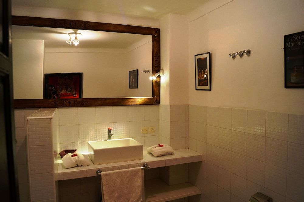 Riad Palais Azukar Superior Double Room, Non Smoking, Pool View 6