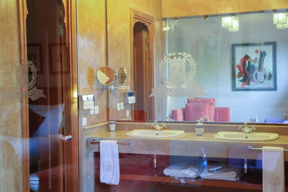 Le Clos des Oliviers by KMV Family Suite, Terrace, Pool View 7