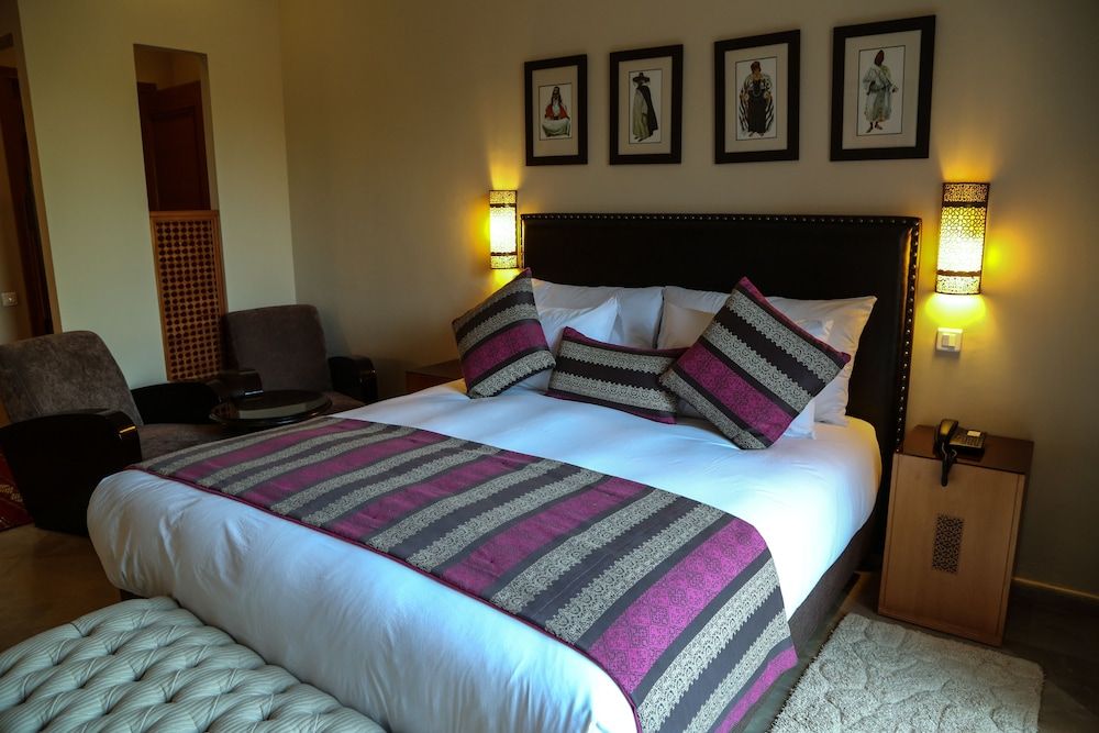 Le Clos des Oliviers by KMV Junior Suite, Terrace, Pool View 6