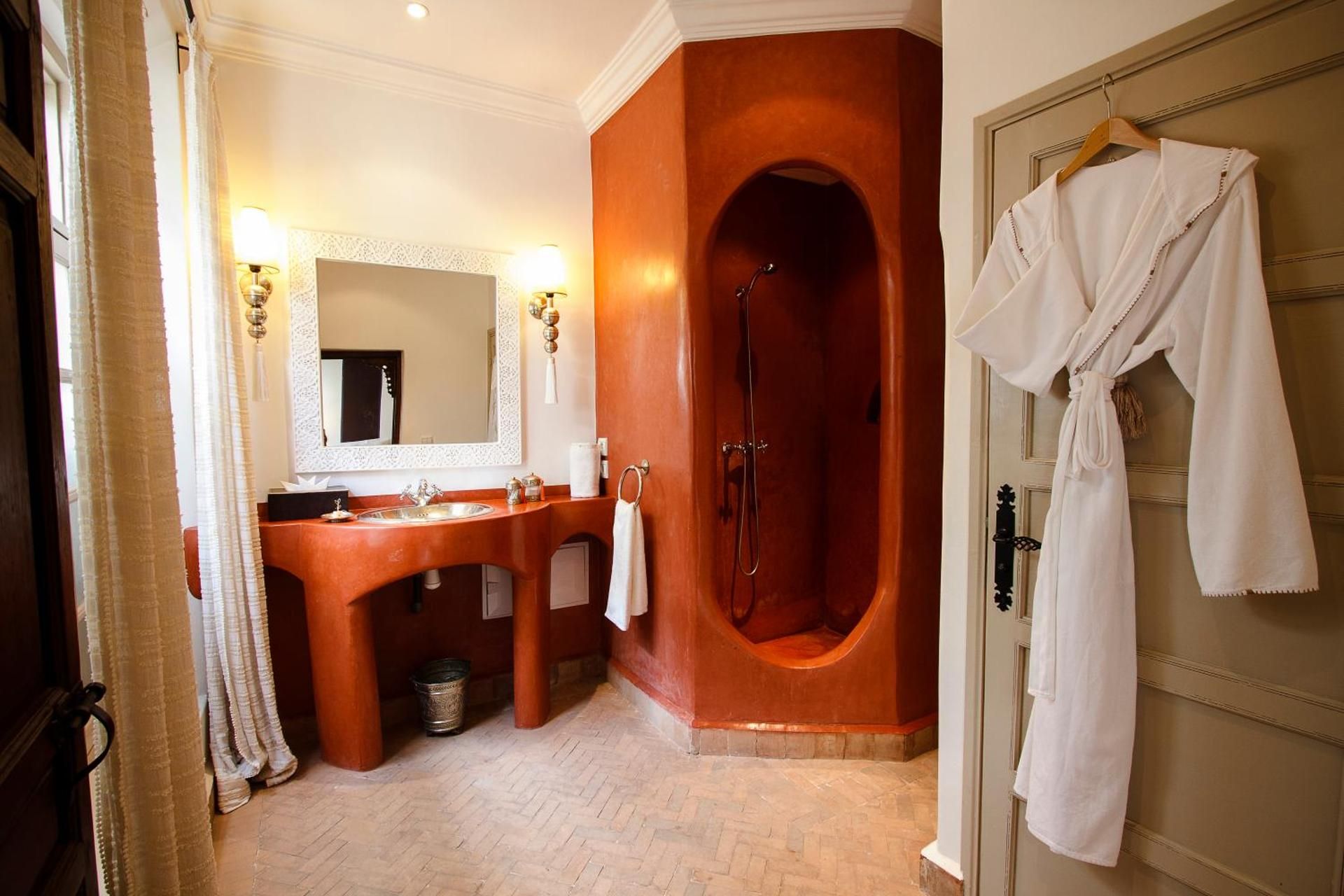 undefined Riad Clémentine 8