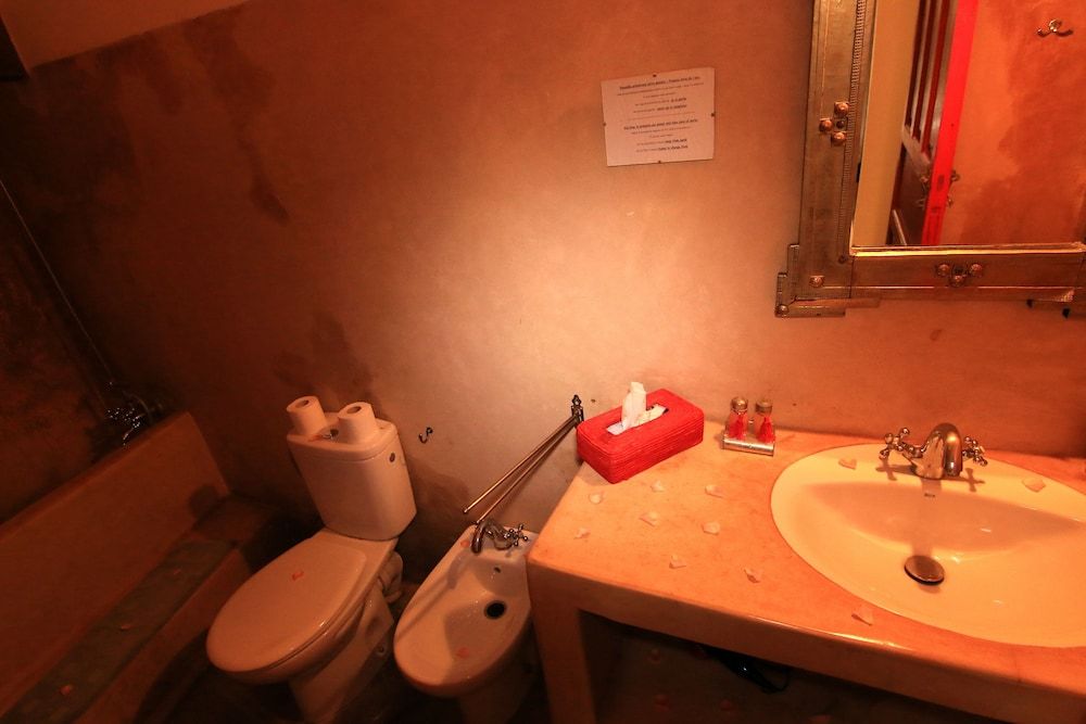 Riad Le Coq Berbere Double Room (Rouge) 3