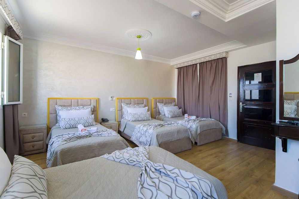 MAMORA BAY Comfort Quadruple Room