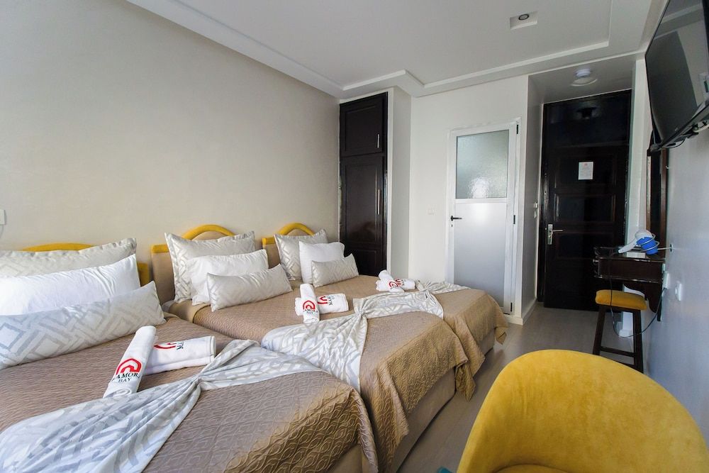 MAMORA BAY Standard Triple Room 3