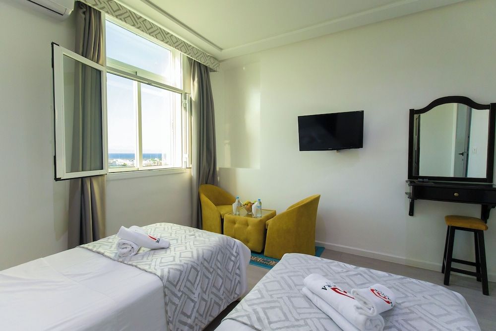 MAMORA BAY Standard Twin Room 2