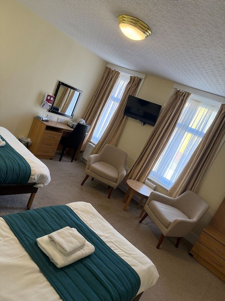 undefined Savoy Blackpool Hotel 9