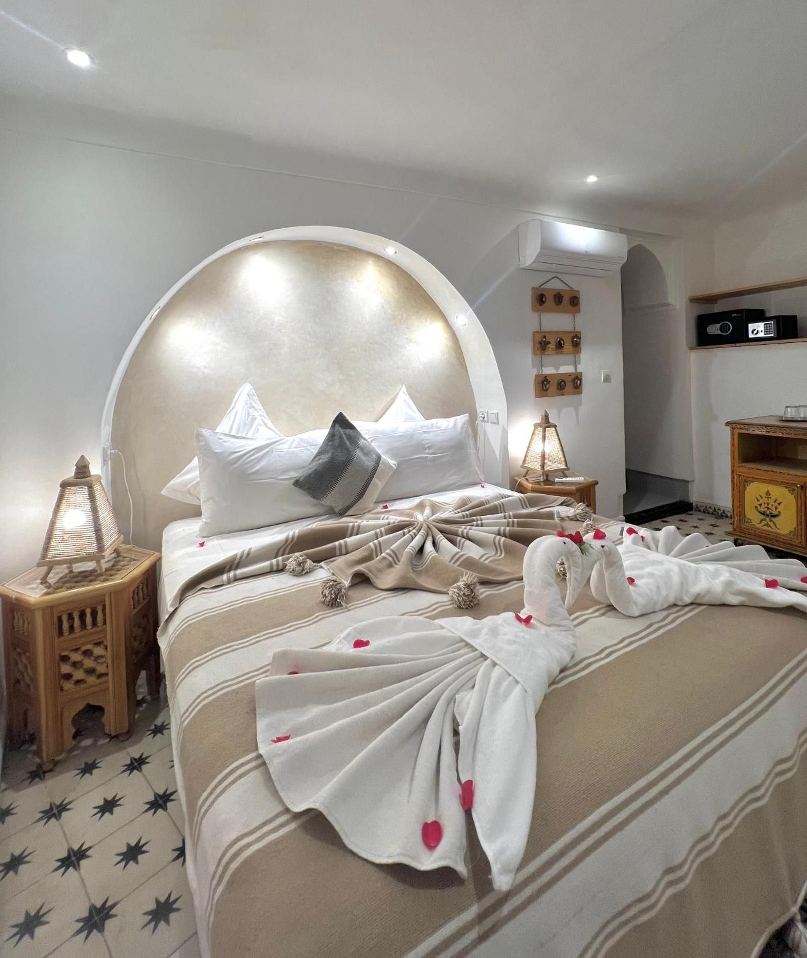 Riad Jnan el Cadi Family Double Room 2