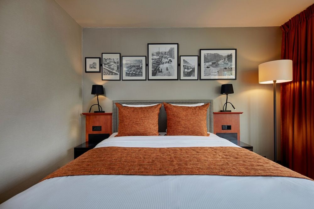 Carlton Square Hotel Standard Room, Balcony