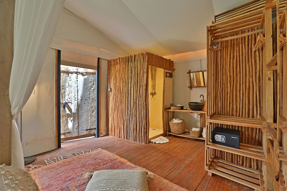 Domaine des Remparts Hotel & Spa Lodge 6