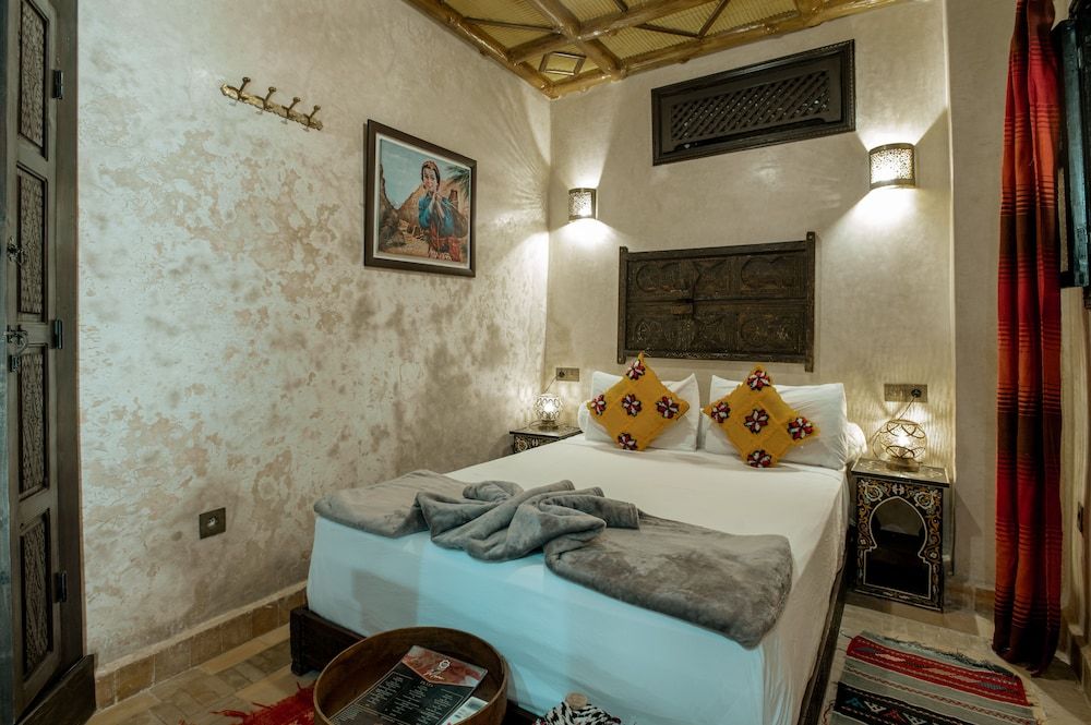 Riad Christina Standard Double Room, Private Bathroom (Chambre La Menthe) 2