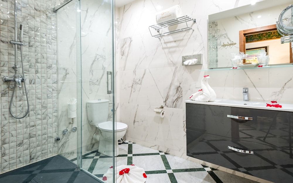 undefined Hivernage Secret Suites & Garden 7