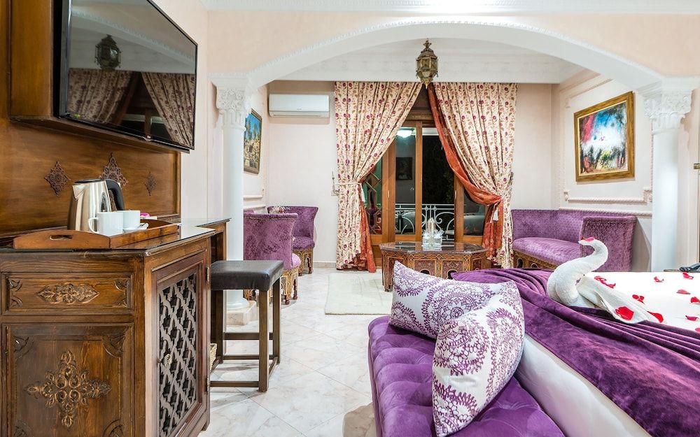 undefined Hivernage Secret Suites & Garden 2