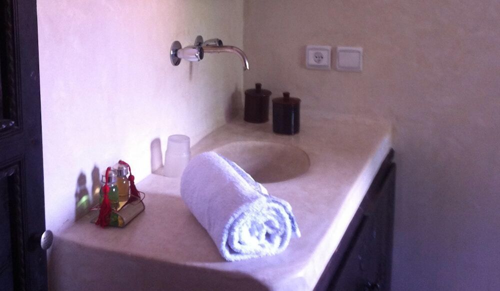 Riad Le Bel Oranger Standard Double Room 11