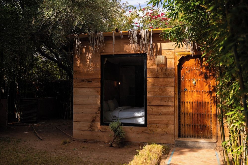 undefined The Source 10