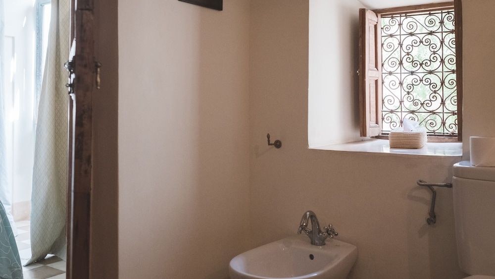 Riad le Coq Fou Standard Room (Mustafa) 6