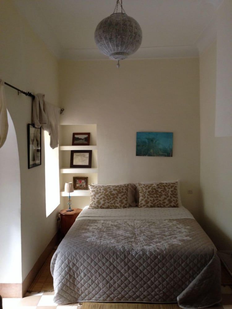 Riad le Coq Fou Standard Room (Fossil) 3