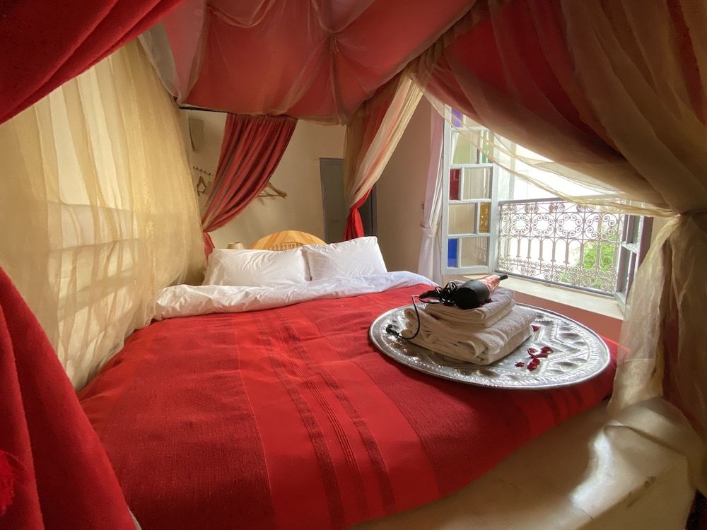 Riad Tizwa Superior Room 4