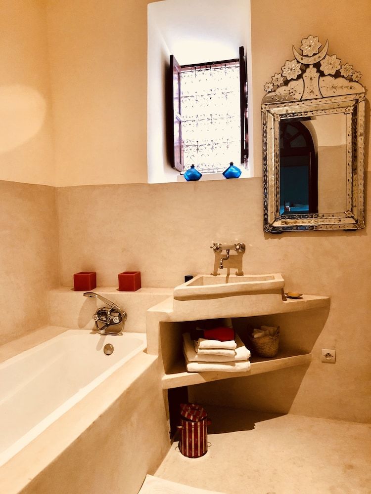Riad Tizwa Suite 7
