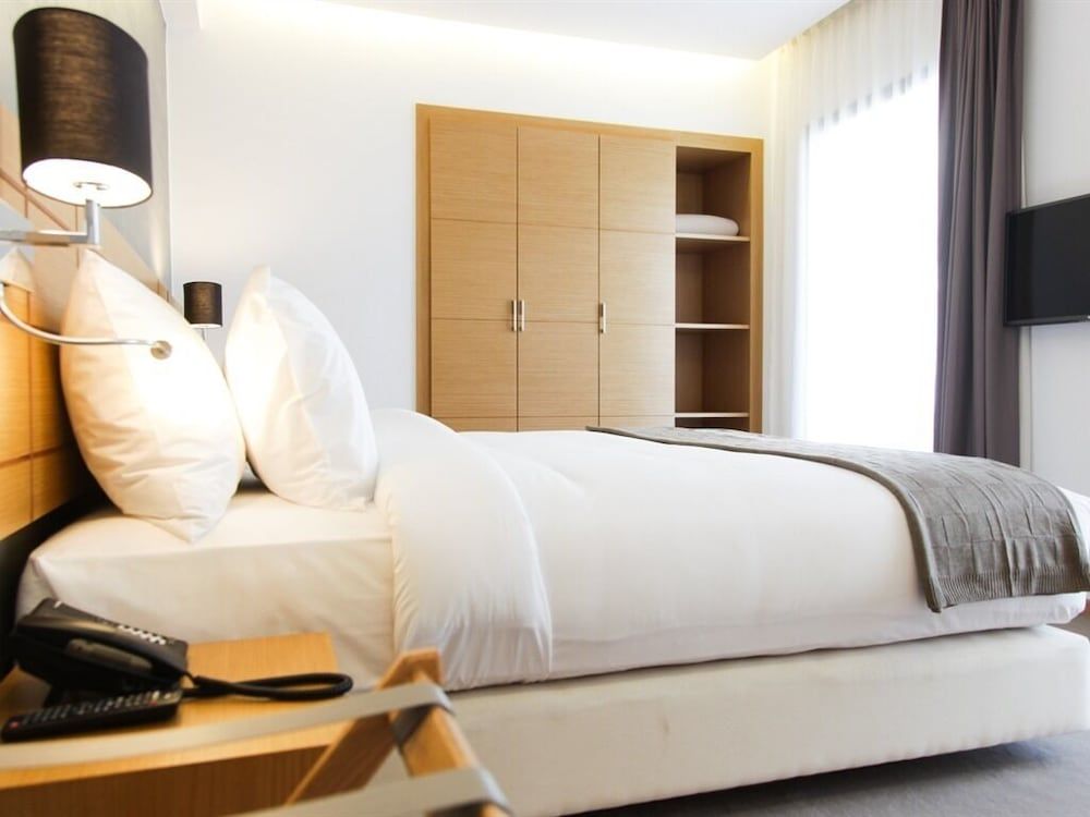 Smarts Hotel Suite, Private Bathroom 3