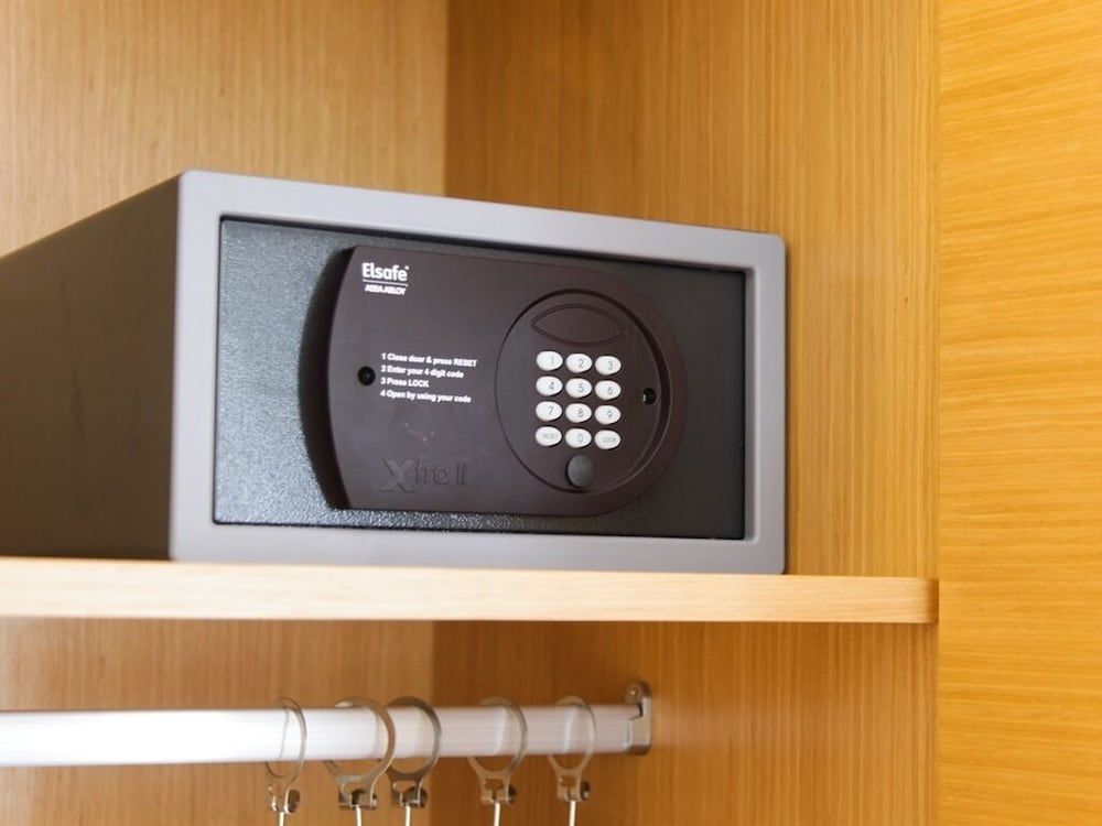 Smarts Hotel Standard Double Room, Private Bathroom 11