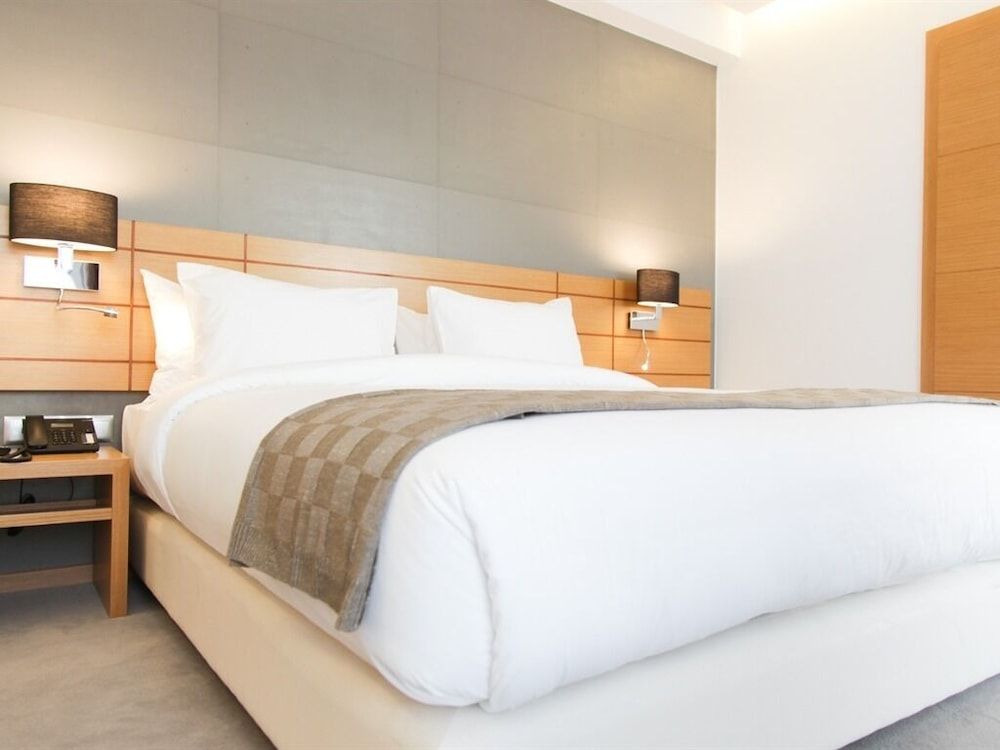 Smarts Hotel Suite, Private Bathroom 2