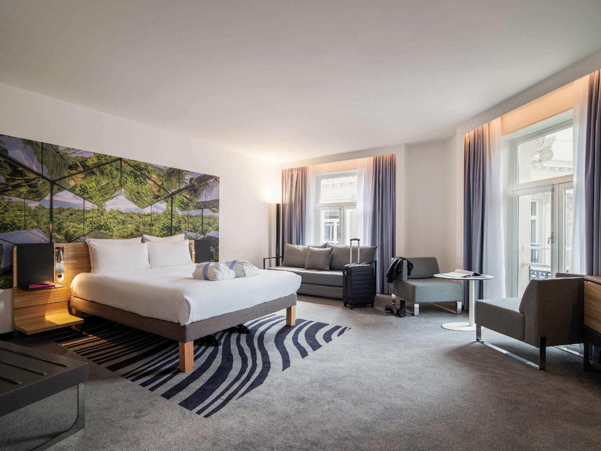 Superior Suite With 1 Double Bed And Sofa