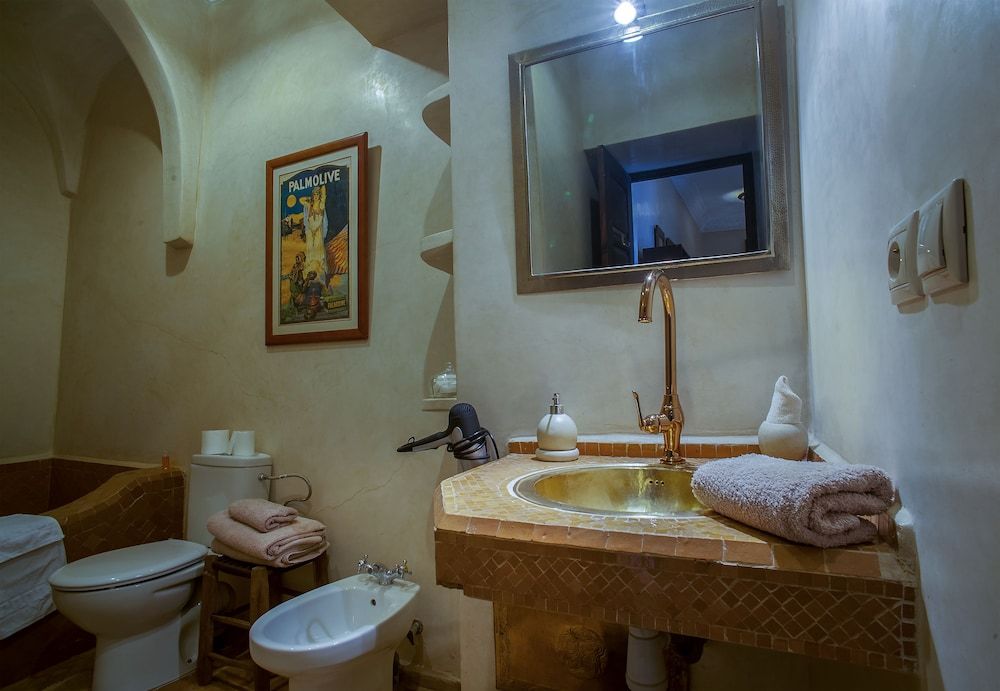 Riad Haraka Superior Double Room, 1 Double or 2 Twin Beds, Non Smoking, Private Bathroom 2