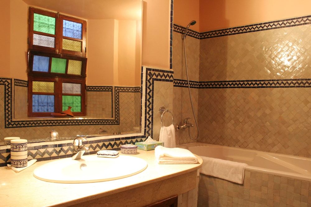 Riad La Perle De La Médina Suite (Fes) 7