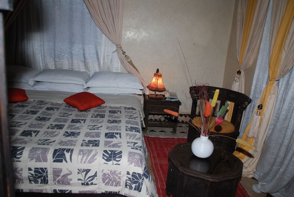 Villa Guest Deluxe Double Room 6