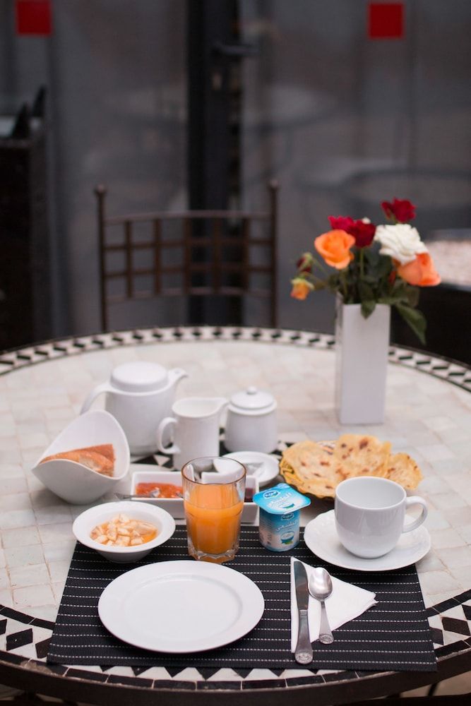 undefined Riad Alegria 7