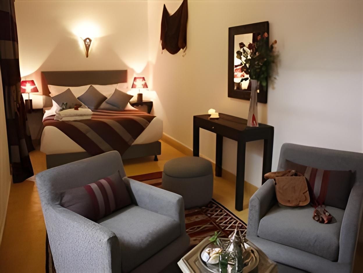 Senior Suite (3 adults)