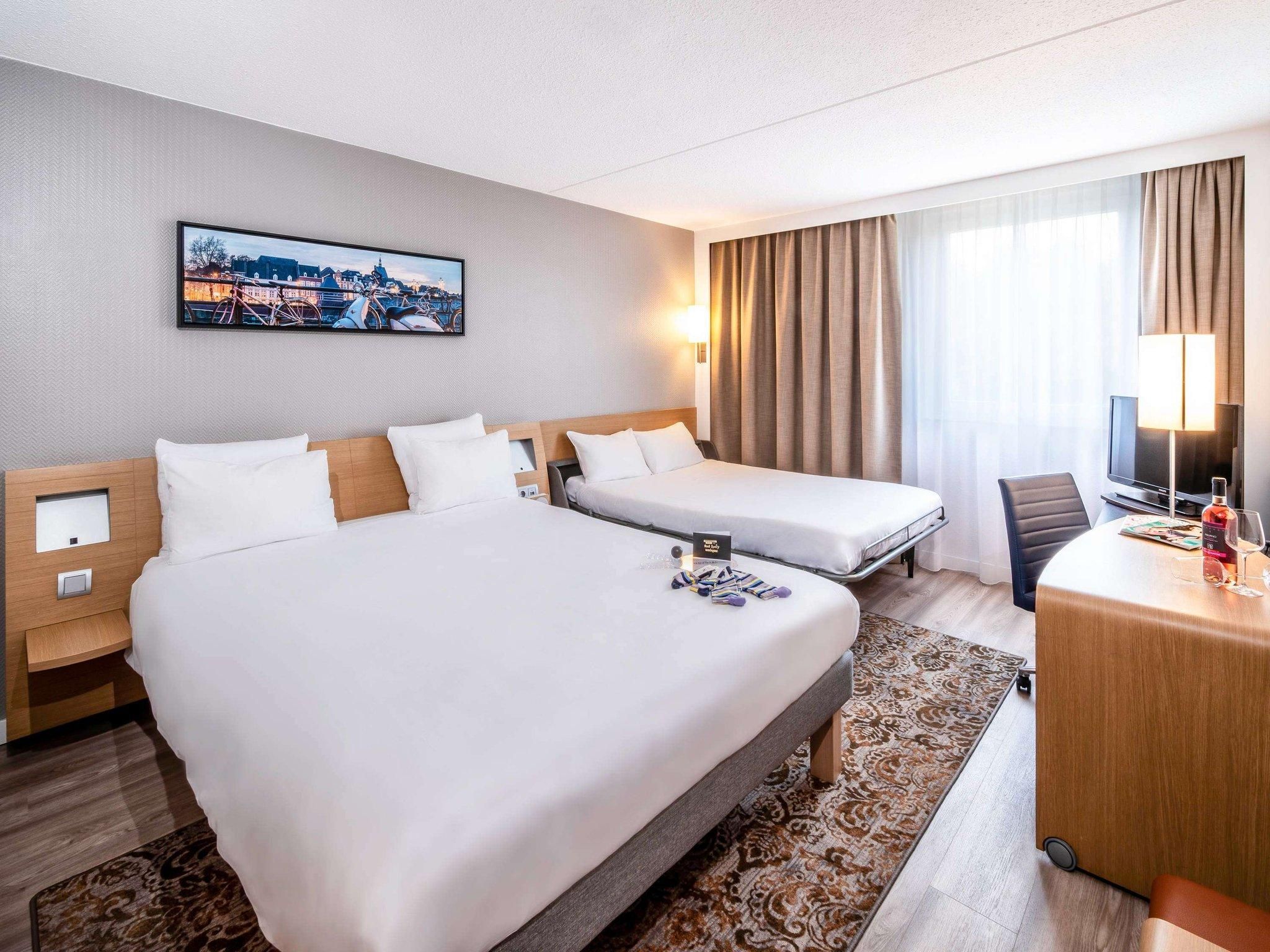 Superior Room with one double bed and one sofa bed