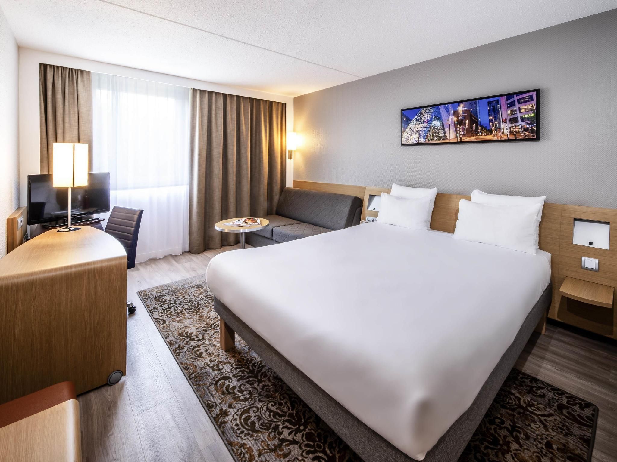 Superior Room with one double bed and one sofa bed
