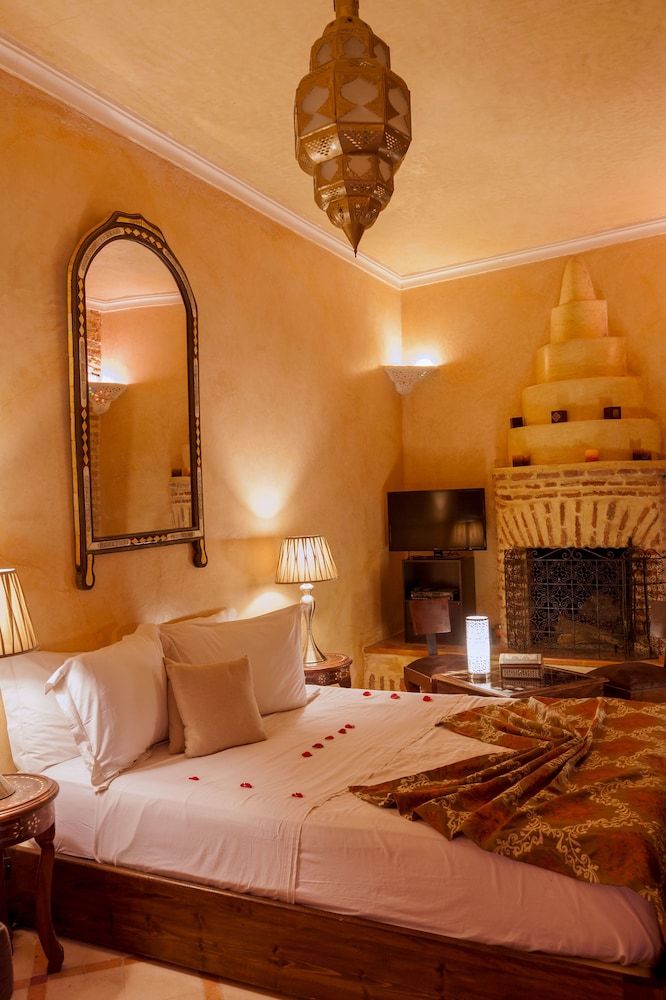 undefined Riad Louaya