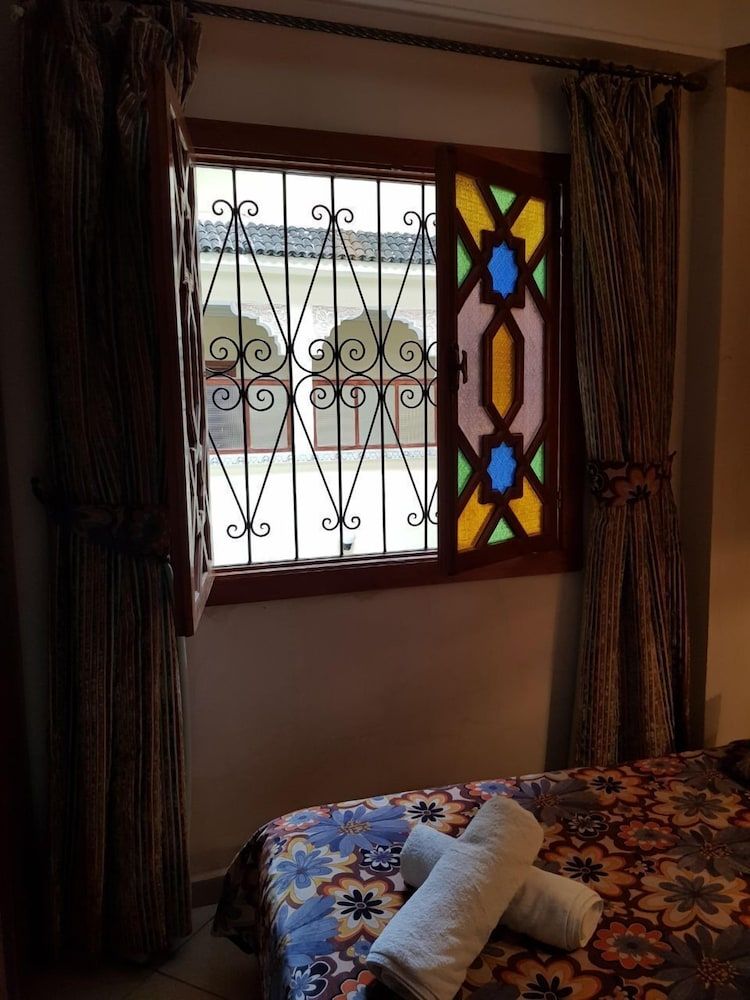 Hotel Ali Double or Twin Room 23