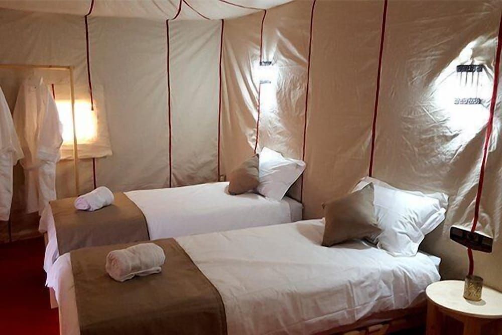 Star Camp Lodge Deluxe Tent, 1 Bedroom 4