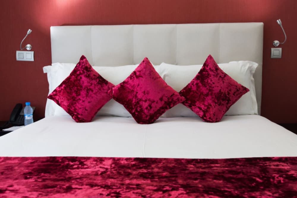 The Fourteen Luxury Boutique Hotel & Spa Deluxe Room 2