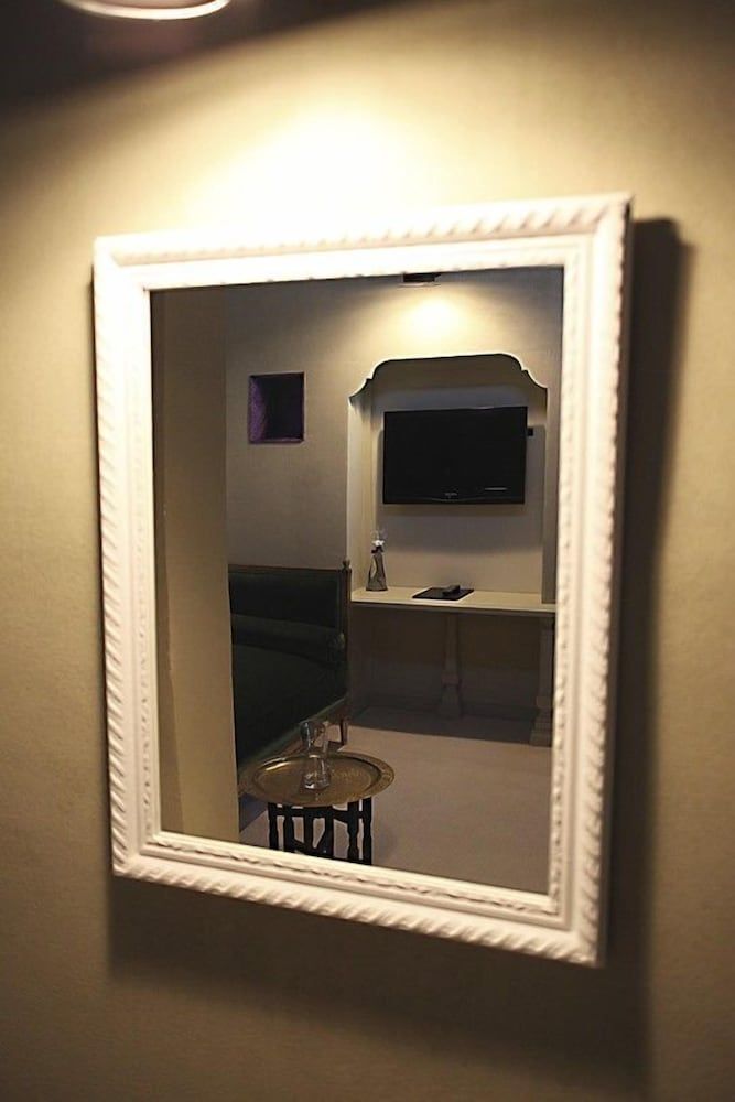 L'Alcazar Deluxe Suite (L'adonis, Nizar et les autres) 3