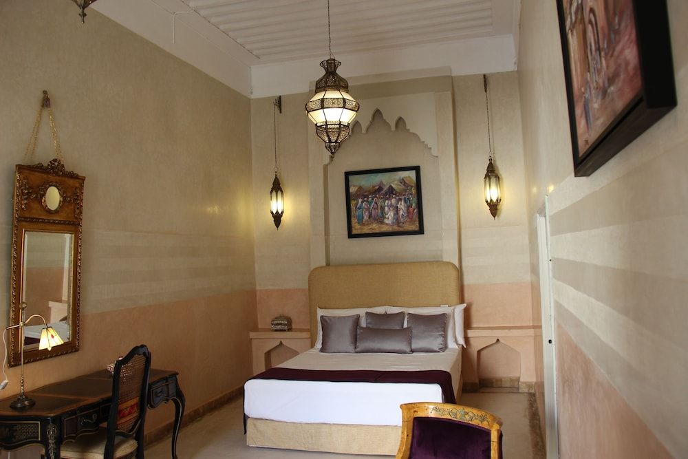undefined Riad Emberiza Sahari 2