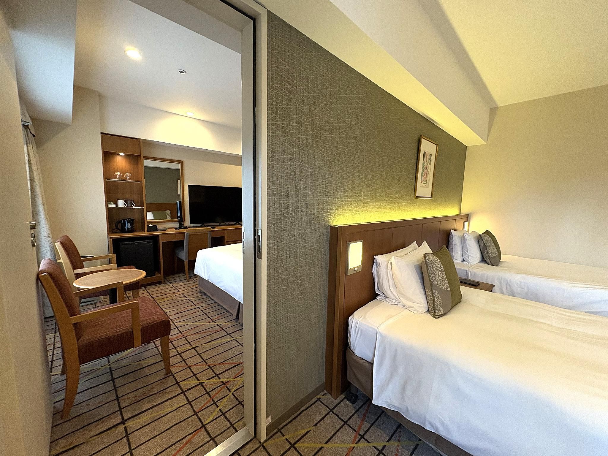 Standard Twin Connecting Rooms - Non-Smoking