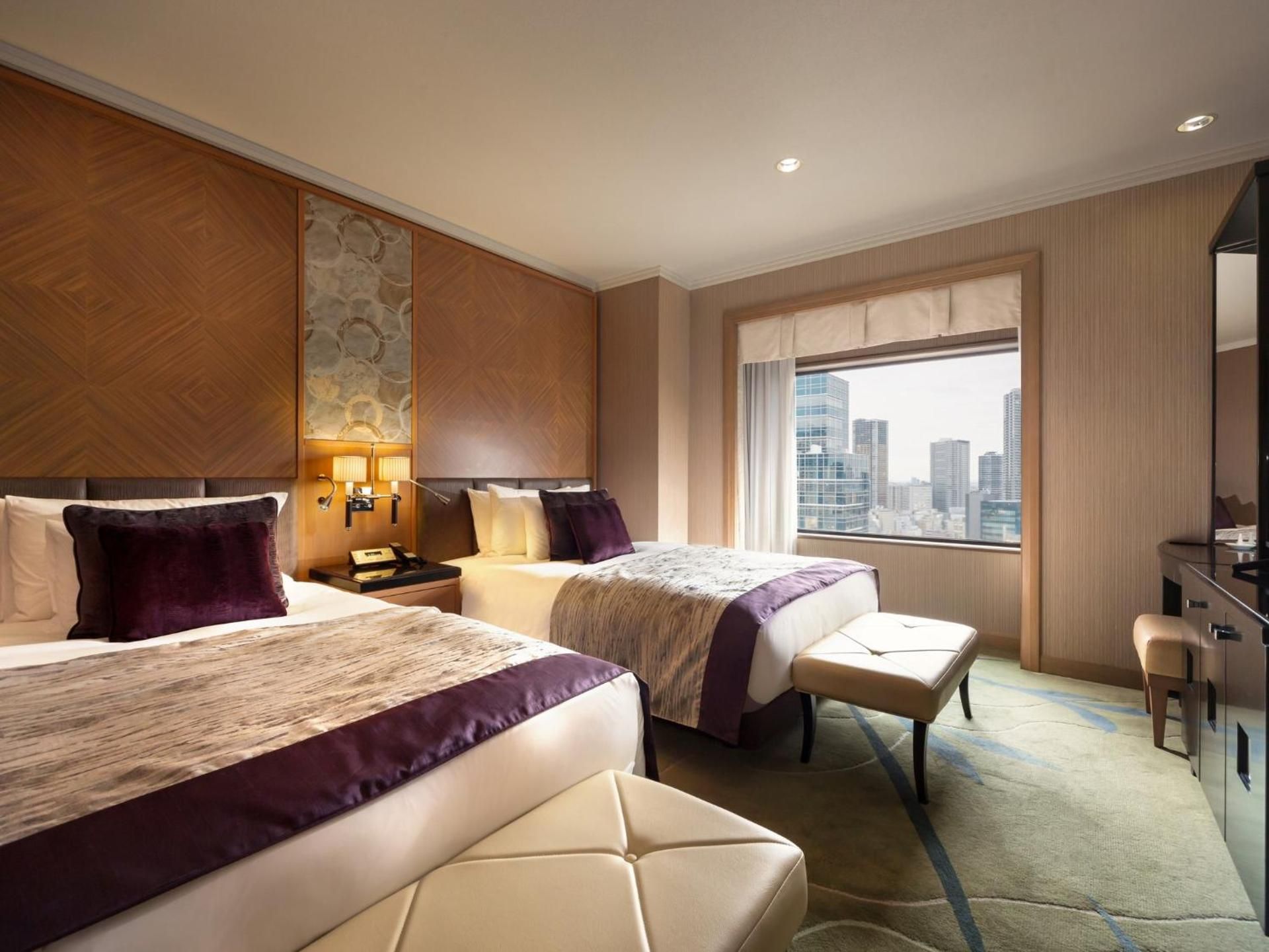 Ambassador Suite, Non Smoking (24F)